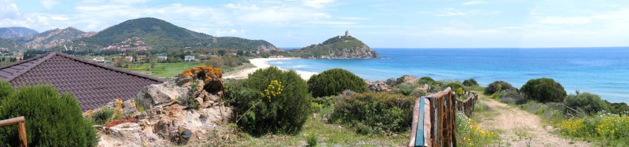 Case Sul Mare Residenze Di Bes Chia Exterior photo